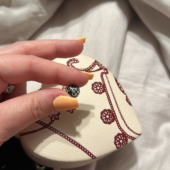 Pandora Charm - Picture 3 of 4